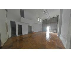 Local comercial en Venta en Lugones, Lugo