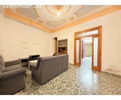 Casa de pueblo para reformar en Bellreguard – Amplia, con terraza y gran potencial