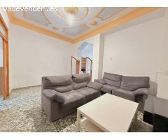 Casa de pueblo para reformar en Bellreguard – Amplia, con terraza y gran potencial