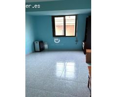 ¡Oportunidad en Gandia! Piso esquinero con gran potencial