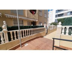 BUNGALOW EN PLANTA BAJA CON PISCINA COMUNITARIA Y A 250 M. DEL MAR -ZONA LA MATA-