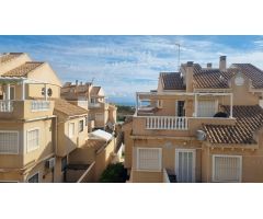 BUNGALOW DE 3 DORMITORIOS CON SOLÁRIUM PRIVADO Y PISCINA COMUNITARIA - ZONA PUEBLO MARINO, TORREVIEJ