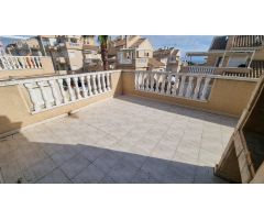 BUNGALOW DE 3 DORMITORIOS CON SOLÁRIUM PRIVADO Y PISCINA COMUNITARIA - ZONA PUEBLO MARINO, TORREVIEJ
