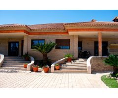 Villa en Venta en El Raal, Murcia
