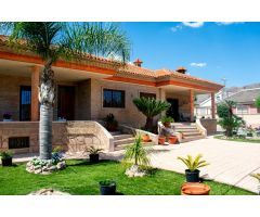 Villa en Venta en El Raal, Murcia