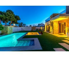IMPRESIONANTE VILLA DE LUJO EN TORRETA FLORIDA