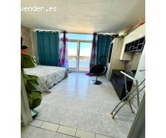 ÁTICO (1 DORMITORIO, 45 m², 5ª PLANTA) CON BALCÓN Y VISTAS AL MAR — ¡A SOLO 1700 m DE DOS PLAYAS!