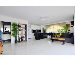 Exclusiva villa independiente con múltiples espacios privados en Blue Lagoon, Villamartín