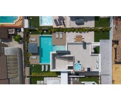 Vivienda de lujo con domótica y piscina privada en Torrevieja – Lista para entrar a vivir
