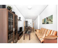 Acogedor apartamento céntrico (57 m²-2.ª planta), 2 dorm, 2 pl de garaje y 600 m del paseo marítimo.