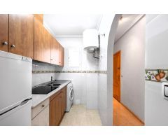 Acogedor apartamento céntrico (57 m²-2.ª planta), 2 dorm, 2 pl de garaje y 600 m del paseo marítimo.