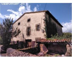 Casa de piedra de Sillería individual en Rasines