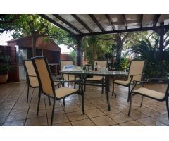 Chalet Independiente en Playa Honda – Jardín, Piscina Privada y Excelente Conectividad
