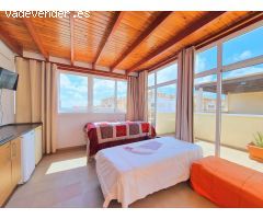 Tu nuevo hogar junto al mar te espera! Ático en venta a pocos metros de la playa
