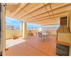 Tu nuevo hogar junto al mar te espera! Ático en venta a pocos metros de la playa