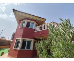 ¡OPORTUNIDAD ÚNICA! DÚPLEX CON AMPLIO JARDÍN, BARBACOA Y MUCHÍSIMA LUZ NATURAL