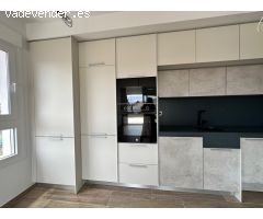 Apartamento con vistas al mar en la exclusiva urbanización Bali