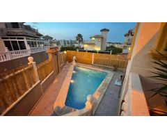 Casa en Venta en Orihuela Costa, Alicante