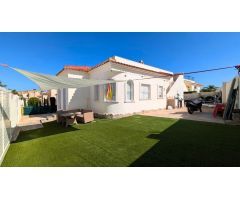 Villa en Venta en Algorfa, Alicante