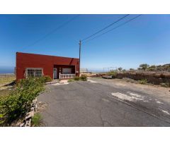 Finca con Casa Terrera y Amplio Terreno Rústico en Chimiche, Granadilla de Abona