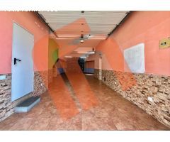 Casa en esquina con múltiples posibilidades