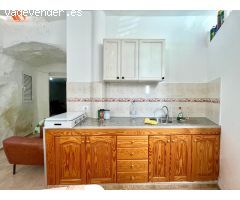 ¡Casa-cueva en venta en la zona de Cazadores!