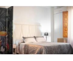 ???? APARTAMENTO CON ENCANTO EN EL CORAZÓN DE GRANADA – ALQUILER TEMPORAL JULIO Y AGOSTO 2025 ????