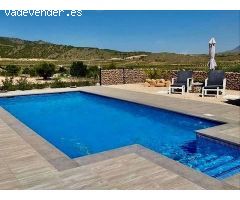 Villa en Venta en Hondón de las Nieves, Alicante