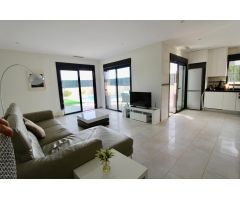 Villa en Venta en Pinoso, Alicante
