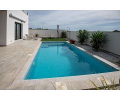 Villa en Venta en Pilar de la Horadada, Alicante