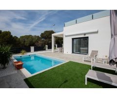 Villa en Venta en Pilar de la Horadada, Alicante