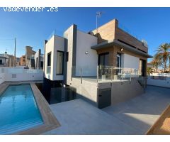 Villa en Venta en Torrevieja, Alicante