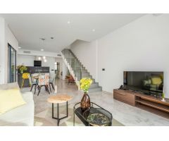 Villa en Venta en Benijófar, Alicante
