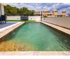 Villa en Venta en Orihuela Costa, Alicante