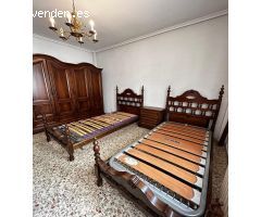 PISO 4 HABITACIONES CON PLAZA DE GARAJE. ZONA CENTRO.