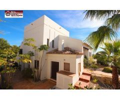Chalet en  Finestrat, Sierra cortina
