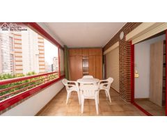 ¡Oportunidad en Rincón de Loix Llano! Piso con terraza acristalada y piscina, a pocos minutos de la