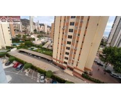 ¡Oportunidad en Rincón de Loix Llano! Piso con terraza acristalada y piscina, a pocos minutos de la