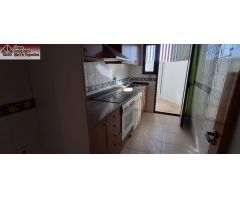 PISO DE DOS DORMITORIOS EN UN EDIFICIO EMBLEMATICO DE BENIDORM
