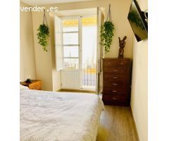 ALQUILER: Piso amueblado con 2D y balcones en El Mercat, centro de Valencia