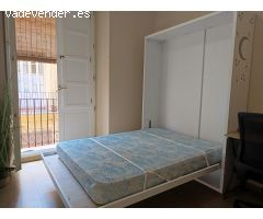 ALQUILER: Piso amueblado con 2D y balcones en El Mercat, centro de Valencia
