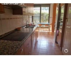 Piso con 2 terrazas, 3 dormitorios y garaje, piscina comunitaria en San Pau, Valencia