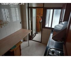 PISO PARA INVERSORES con 3 dormitorios y balcón en Algiros, Valencia