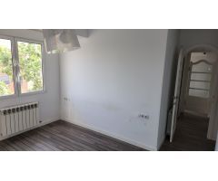 ALQUILER: Piso reformado 2D y 2 baños en Exposició. Valencia