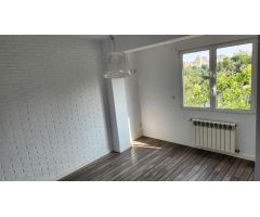 ALQUILER: Piso reformado 2D y 2 baños en Exposició. Valencia