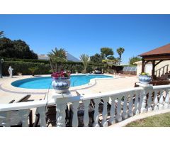 Villa en Venta en Cabo Roig, Alicante