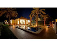 Villa en Venta en Cabo Roig, Alicante