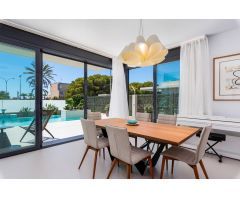 Villa en Venta en Orihuela Costa, Alicante