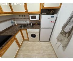 BONITO APARTAMENTO EN EL CENTRO DE TORREVIEJA CON PISCINA. 1 DORM. 1 BAÑO. 48 M2. PLAYA A 1000 METR.