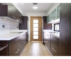APARTAMENTO CON PATIO GRANDE EN URBANIZACION